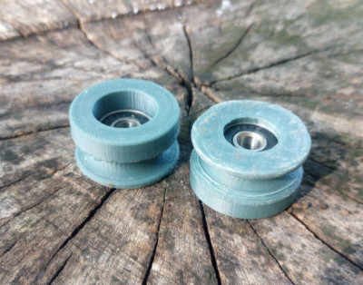 two roller wheels for Kobalt 7'' Sliding Tabletop Tile Saw KWS B72-06  1085049
