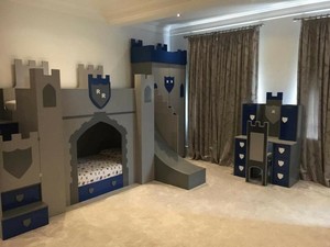 boys castle bed