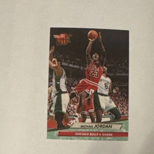 Fleer 1992-93 Fleer Ultra Michael Jordan Chicago Bulls #27 NBA Card