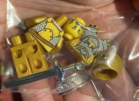 LEGO 7079 Castle: Drawbridge Defense 100% w/ Instructions. Gold Knight NM/MT