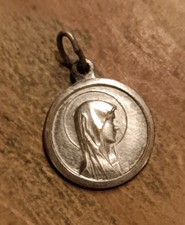 Médaille Religieuse Ancienne Ste Bernadette De Lourdes Vierge  