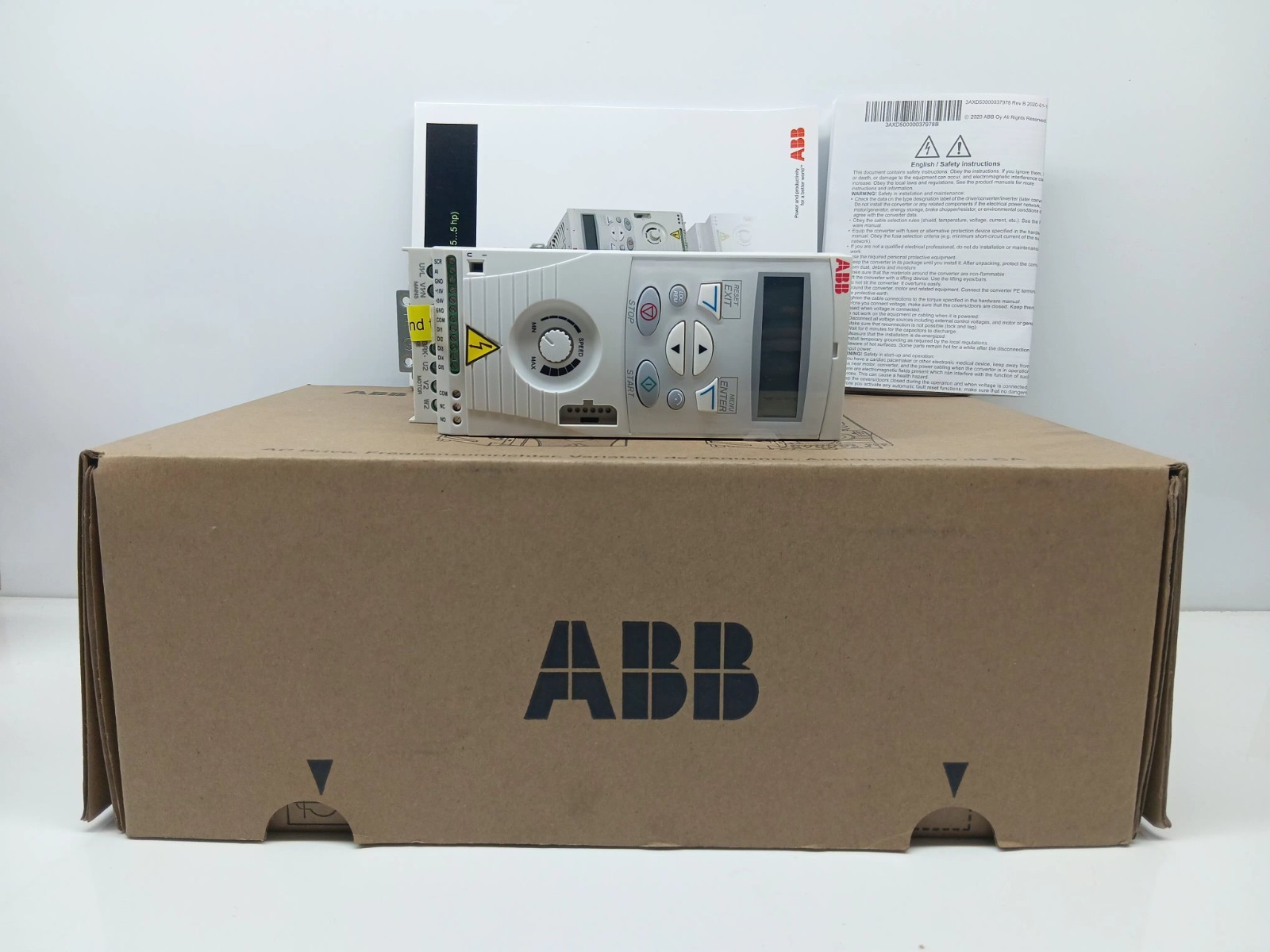NEW ABB ACS150-03U-02A4-4 MICRO DRIVES 0.75 KW 1HP