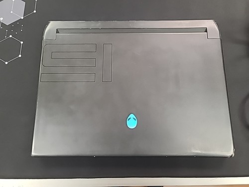 Alienware M15 R5 Ryzen Edition 15.6“Ryzen 7-5800H, 16GB Ram, 1.25TB, RTX3060 - Imagen 7 de 16