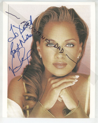Autographed 8x10 Photo  singer, actress, model, Vanessa Williams w COA