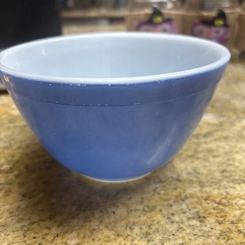 Pyrex 401 Vintage 1½ Pint Blue Reverse Primary Color Bowl USA Mix Bake Nesting