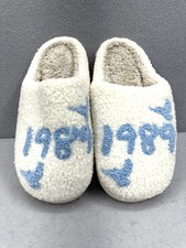 Sherpa Slippers Womens Sz US 6.5-7 EU 37 31989 Print Taylor s Version Cozy NEW