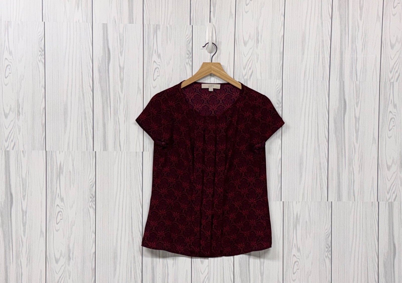 Ann Taylor LOFT blouse womens size small petite red patterned short sleeve top
