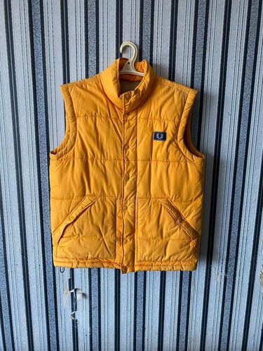 fred perry yellow vest Gilet Size M 