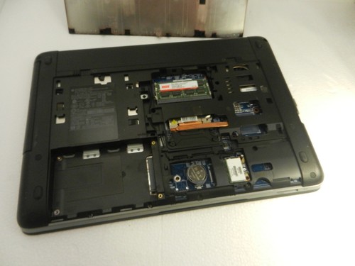 HP ProBook 440 G1 ** CORE i3-4000M @ 2.4GHz / 8GB RAM / No HDD - * Boots to BioS - Picture 8 of 9