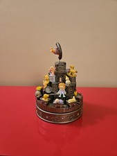 NURSERY BABY ROOM MUSIC BOX PLAYS BRAHMS LULLABY AS TRAIN CIRCLES W/ANIMALS