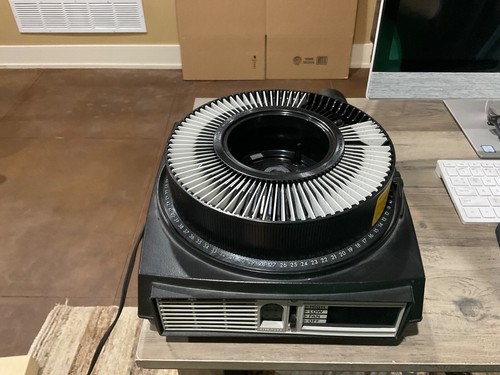 Kodak Carousel 750H Slide Filmstrip Projector Fully Operational - Bild 5 von 9