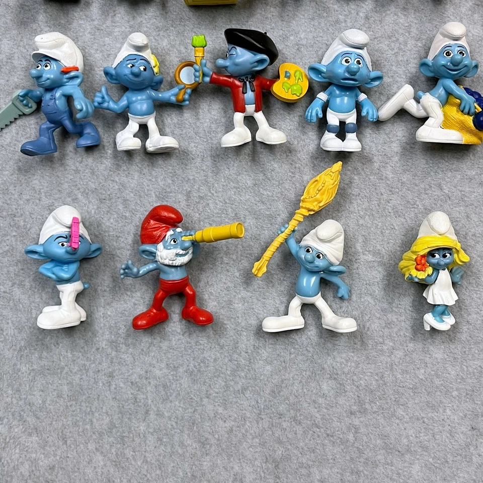 Lote de 15 bonecos colecionáveis de brinquedo Smurf McDonald's Peyo 2011 - Imagem 4 de 4