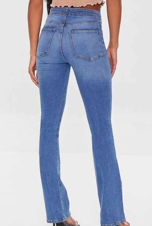 Pantalones de mezclilla para mujer Forever 21 entrecruzados delanteros tiro bajo corte boot S pequeños nuevos