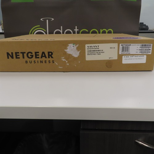 Netgear Prosafe GS752TPP-100NAS Gig Stackable Smart 48 port PoE switch 4 SFP - Picture 12 of 12