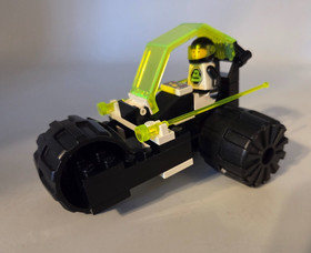LEGO Space: Tri-Wheeled Tyrax (6851) - 100% COMPLETE!
