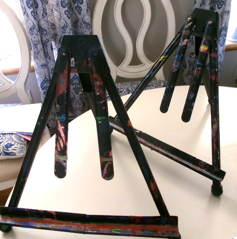 2 METAL ARTIST PAINTING EASELS FOLDABLE FOR EASY TRAVEL & STORAGE 16” TO 21”