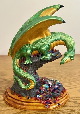 Hand Painted 9''H Ceramic Watcher  Of The Jewels Green And Gold Dragon
