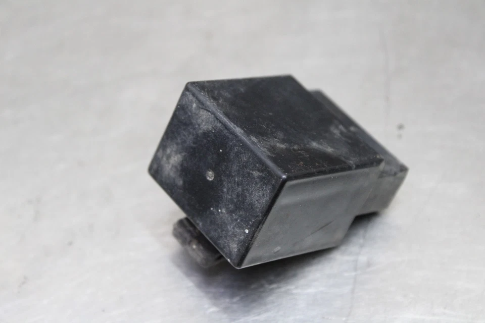 97-07 YAMAHA YZF600R RELAY ASSEMBLY FUSE BOX - Изображение 4 из 4