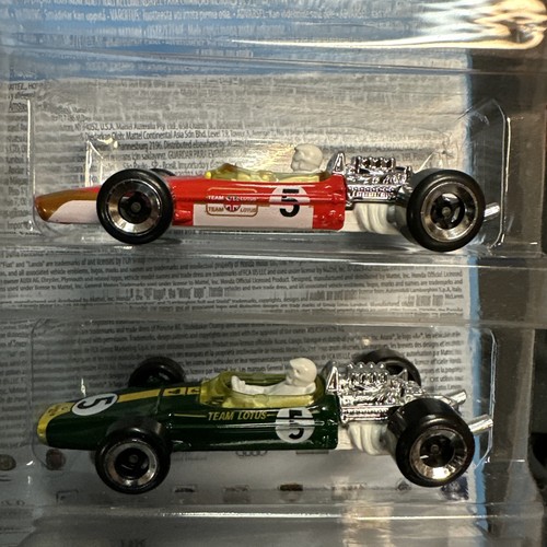 Hot Wheels PAIR 67 Lotus Type 49 Ford Jim Clark F1 & 68 Red “Gold Leaf” Race Day - Picture 2 of 4