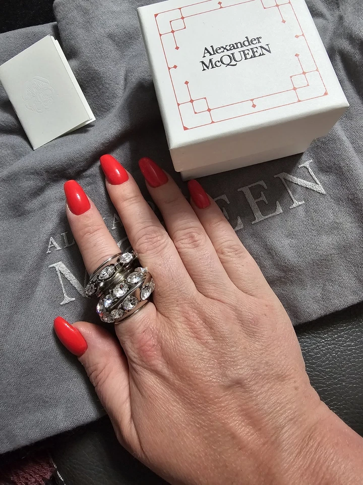 Alexander McQueen Women's Silver Accumulation Crystal Ring 15 - Image 3 of 4