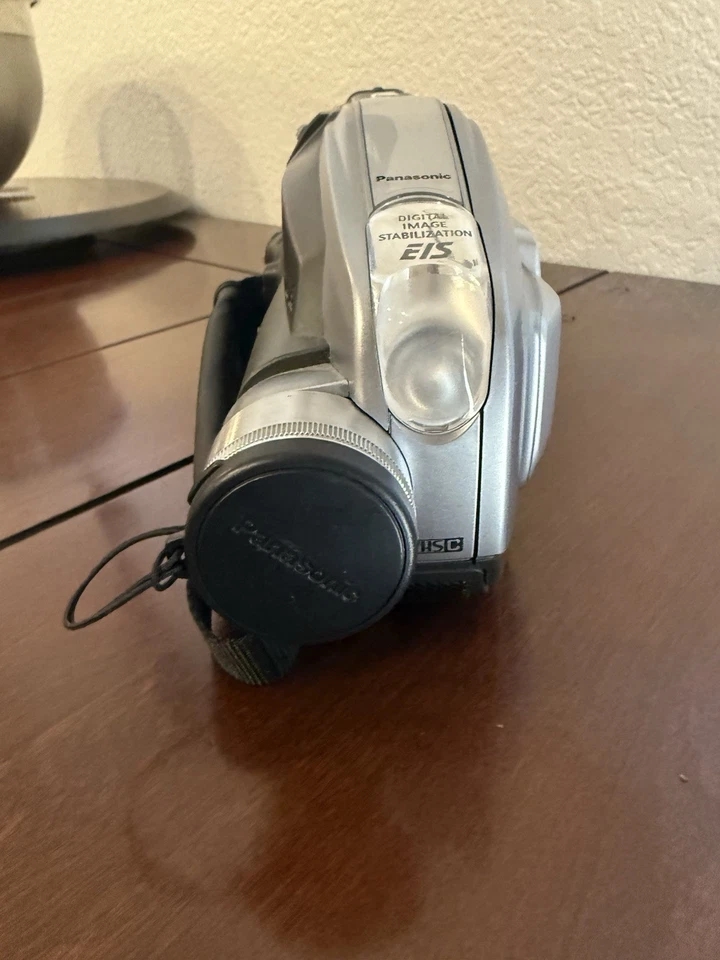 PANASONIC PhotoShot Digital PalmCorder PV-L453D VHS-C Needs New Battery WORKS - Image 2 of 4