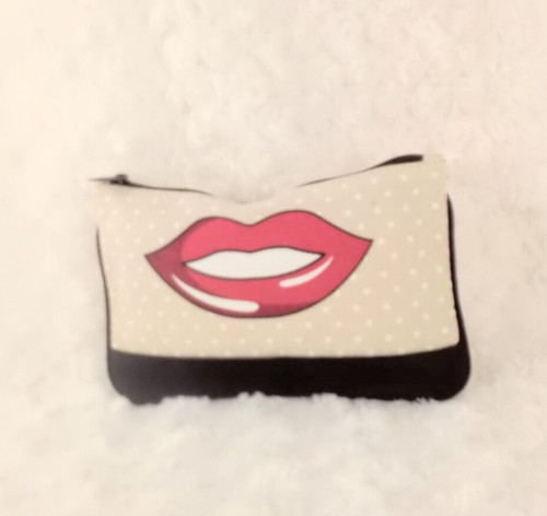 Ipsy Cosmetic Bag Zip Make Up Bag Change Purse Smile Lips Storage Fun E4-1683