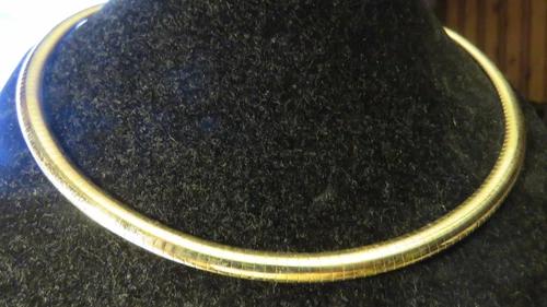 OMEGA NECKLACE , 10K SOLID YELLOW GOLD  6MM WIDE / 16 INCHES LONG