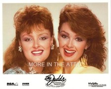 THE JUDDS WYNONNA AND NAOMI ORIG VINTAGE FAN CLUB STUDIO PORTRAIT STILL