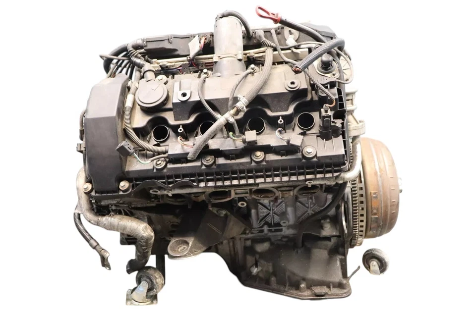 04-05 Conjunto de motor BMW 645Ci 745i 4,4 L V8 N62 132 k millas OEM Foto 2 de 4