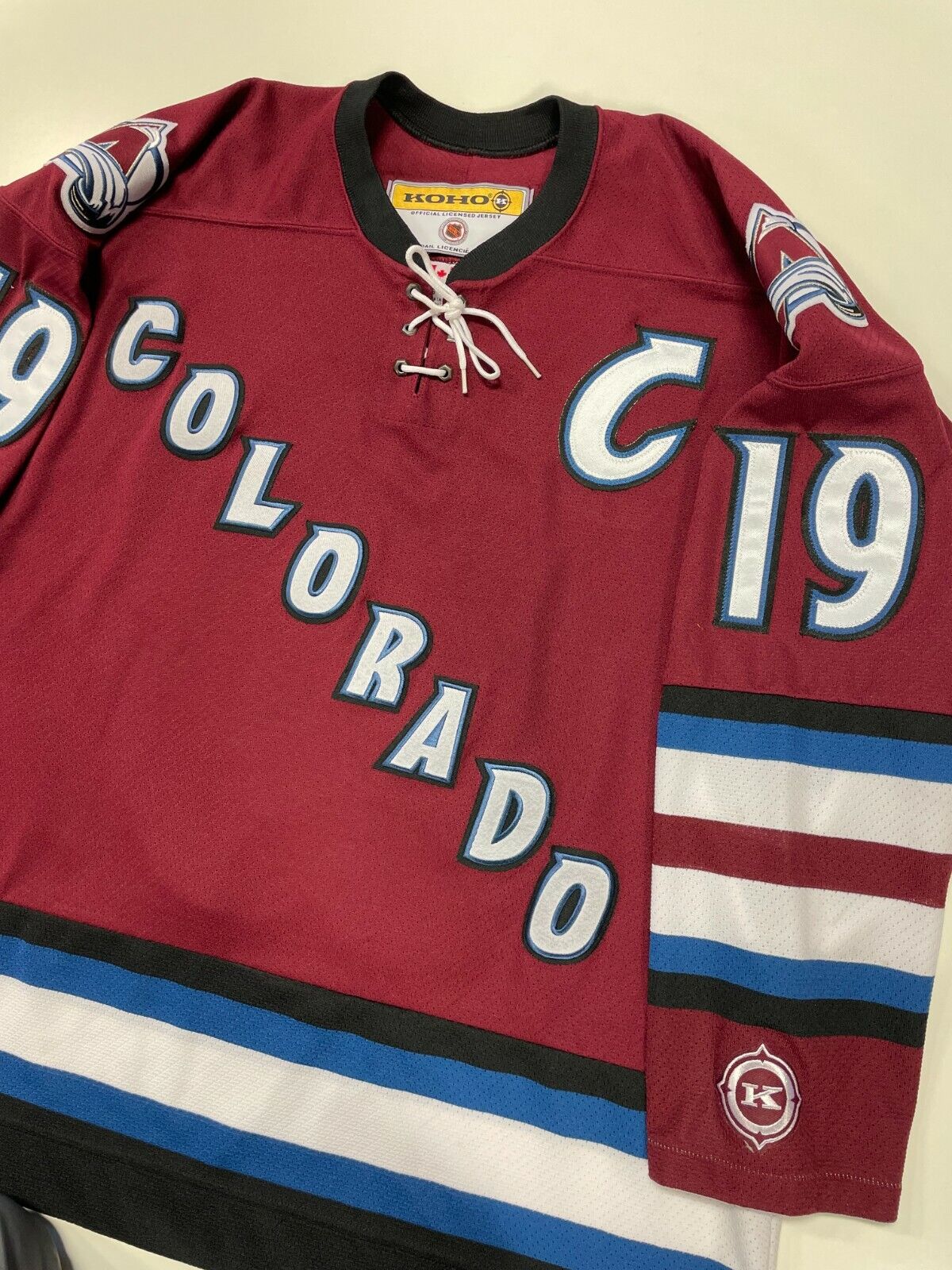 Colorado Avalanche Joe Sakic Jersey for Sale in Castle Rock, CO - OfferUp