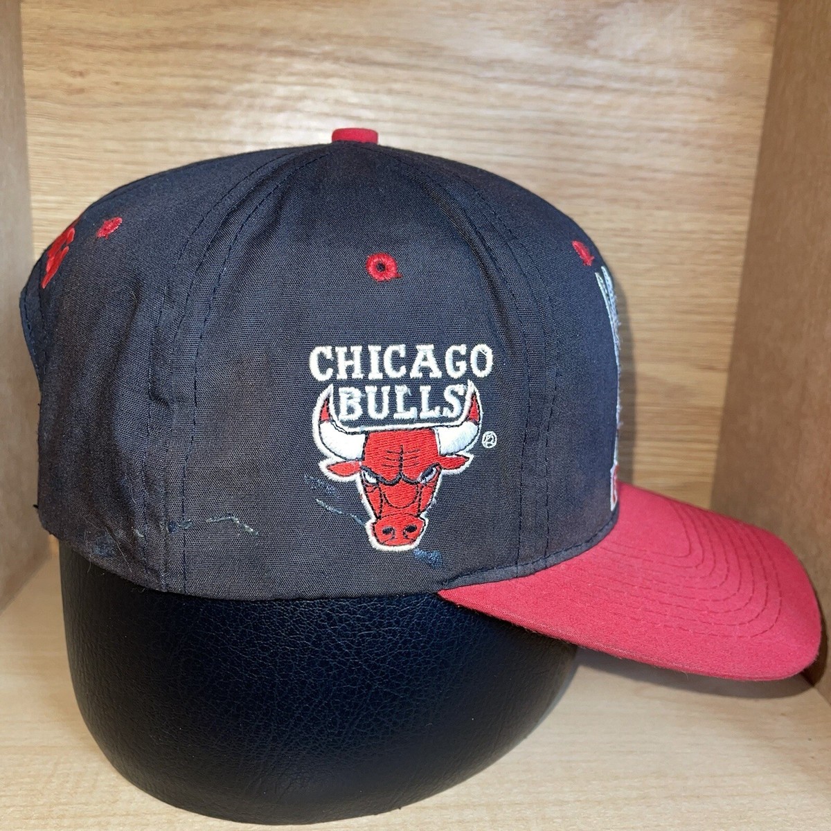 Vintage Chicago Bulls Bugs Bunny Logo 7 NBA Snapback Hat Looney