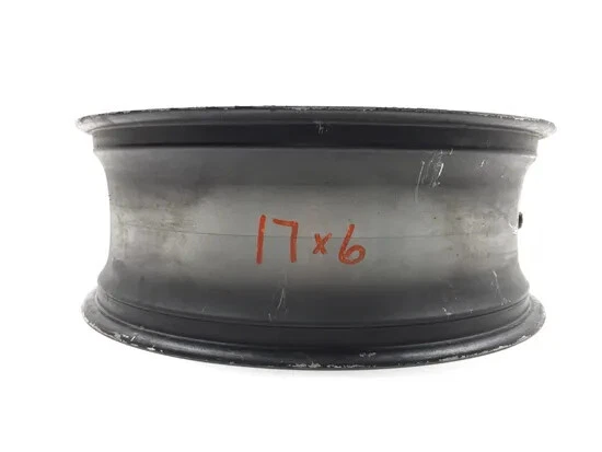 Llanta trasera Honda CBR929RR 2775A 2001 Foto 4 de 4