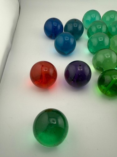 Vintage MCM 1960’s Green Red Purple Blue Large Lucite Grape Clusters Broken Glow - Picture 5 of 9