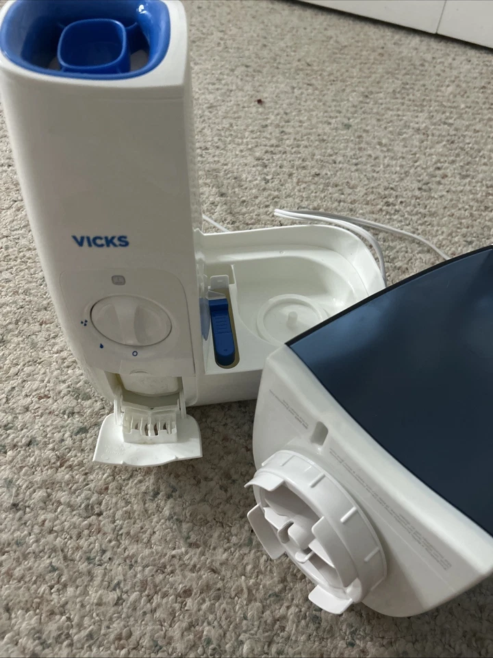 Humidificador de niebla cálida Vicks Foto 3 de 3