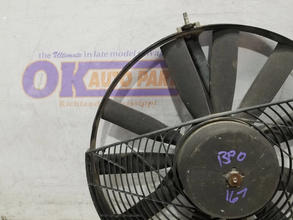 88 1988 MERCEDES-BENZ 560SL 107 TYPE 5.6L FAN AND FAN MOTOR ASSEMBLY - Image 3 of 4