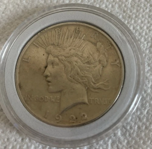 1922-D - SILVER PEACE DOLLAR - 90% Silver -