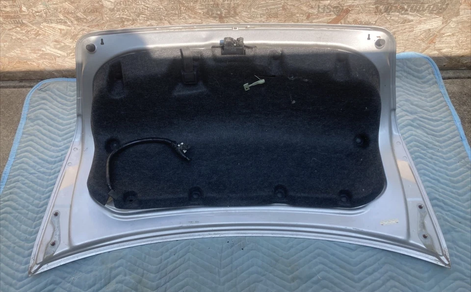 Bonito Ford Fusion S 2010-12 plateado fabricante de equipos originales - tapa de la cubierta del maletero trasero sin alerón Foto 2 de 4