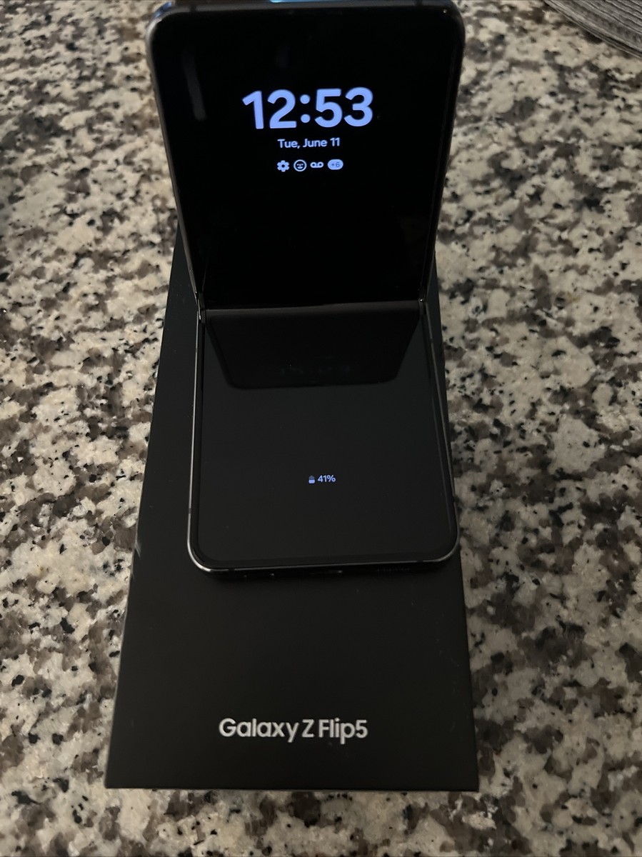 Samsung Galaxy Z Flip5 - 256 GB - Gray (T-Mobile) for sale