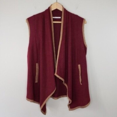 NWOT Lake Flower | Burgundy Vest with Pockets, size medium
