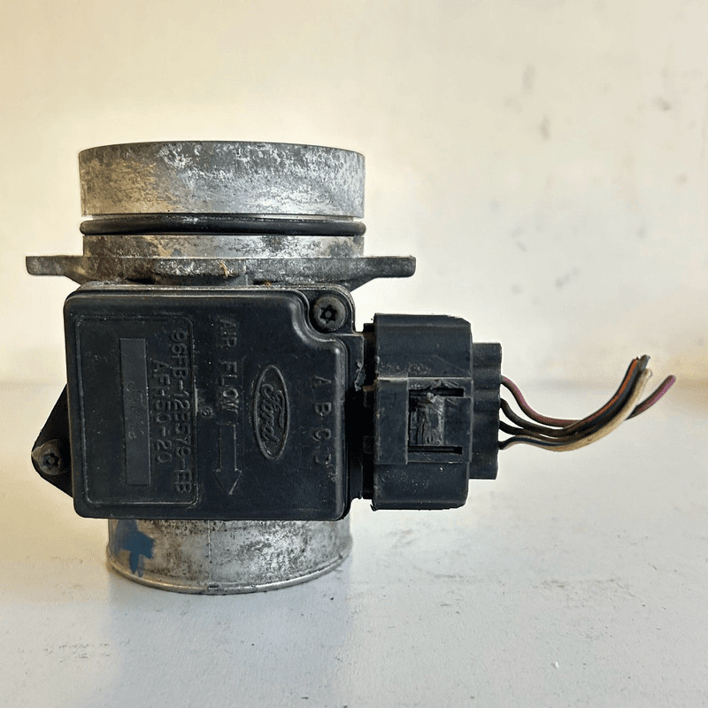 1004581 Misuratore di portata/debimetro FORD FIESTA 2a serie 1.3i cat Windsor Ber.
