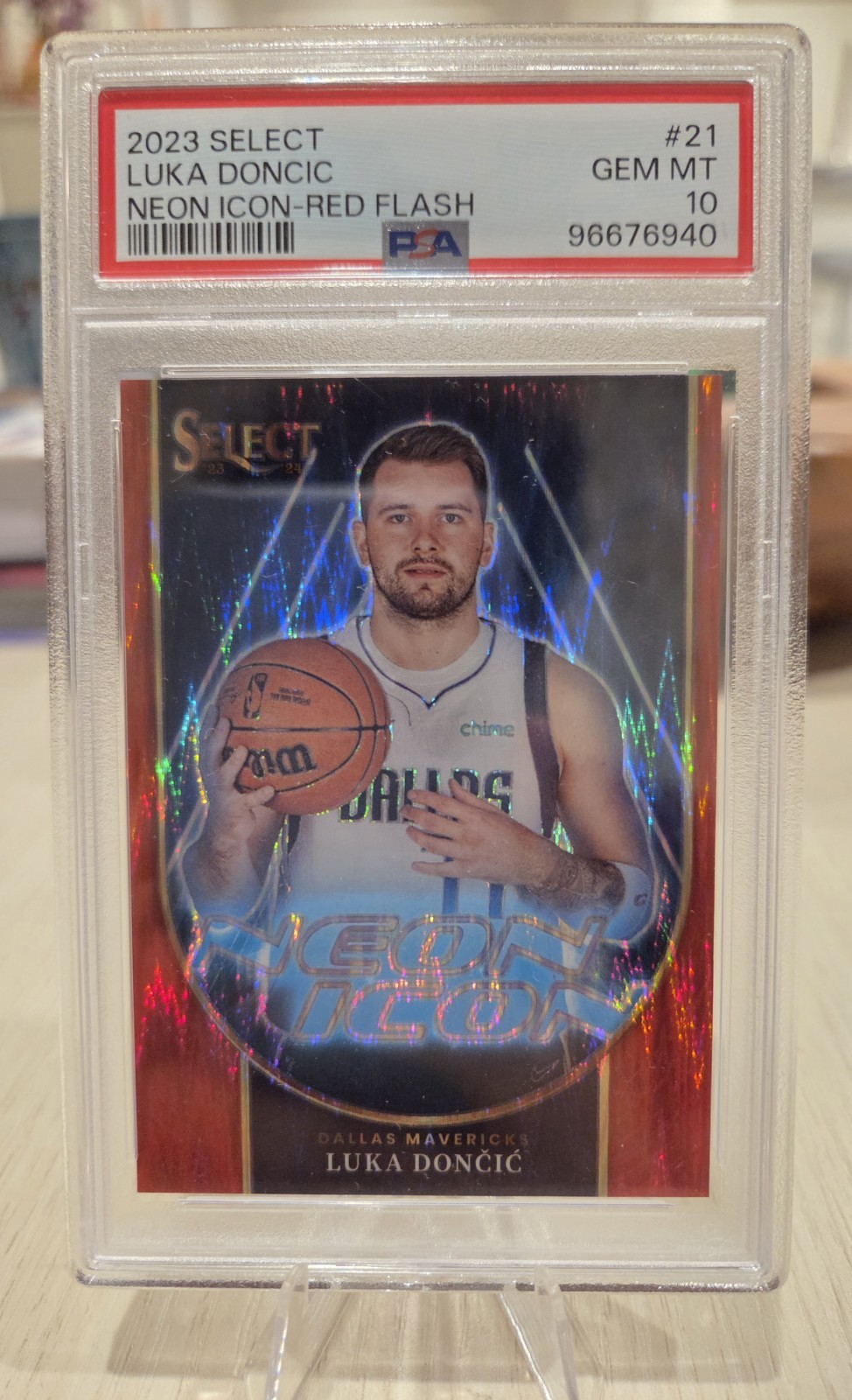 Luka Doncic 2023 Select Neon Icon Red Flash 66/99 Psa 10