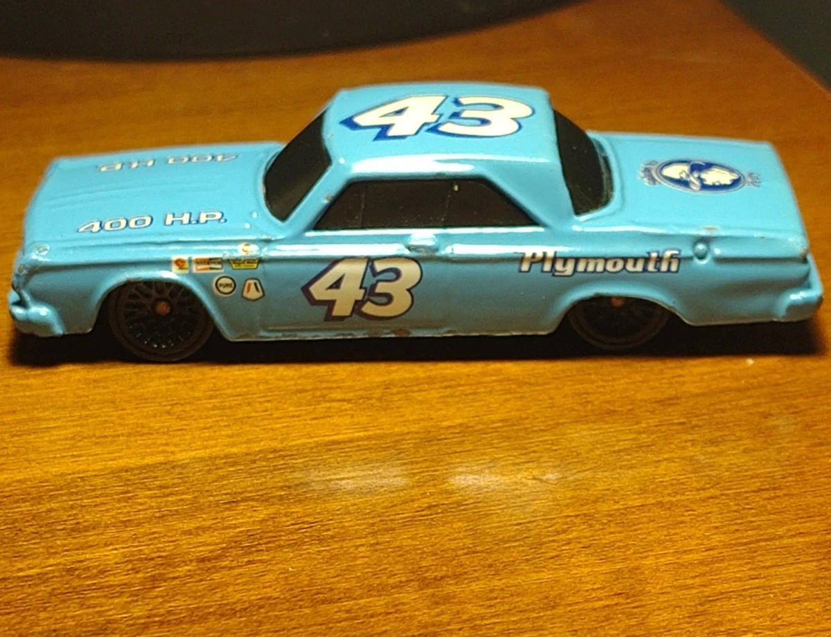 ホットウィール '64 プリマス ベルベディア リチャードペティ ホットウィール '64 プリマス ベルベディア リチャードペティ | Mercari