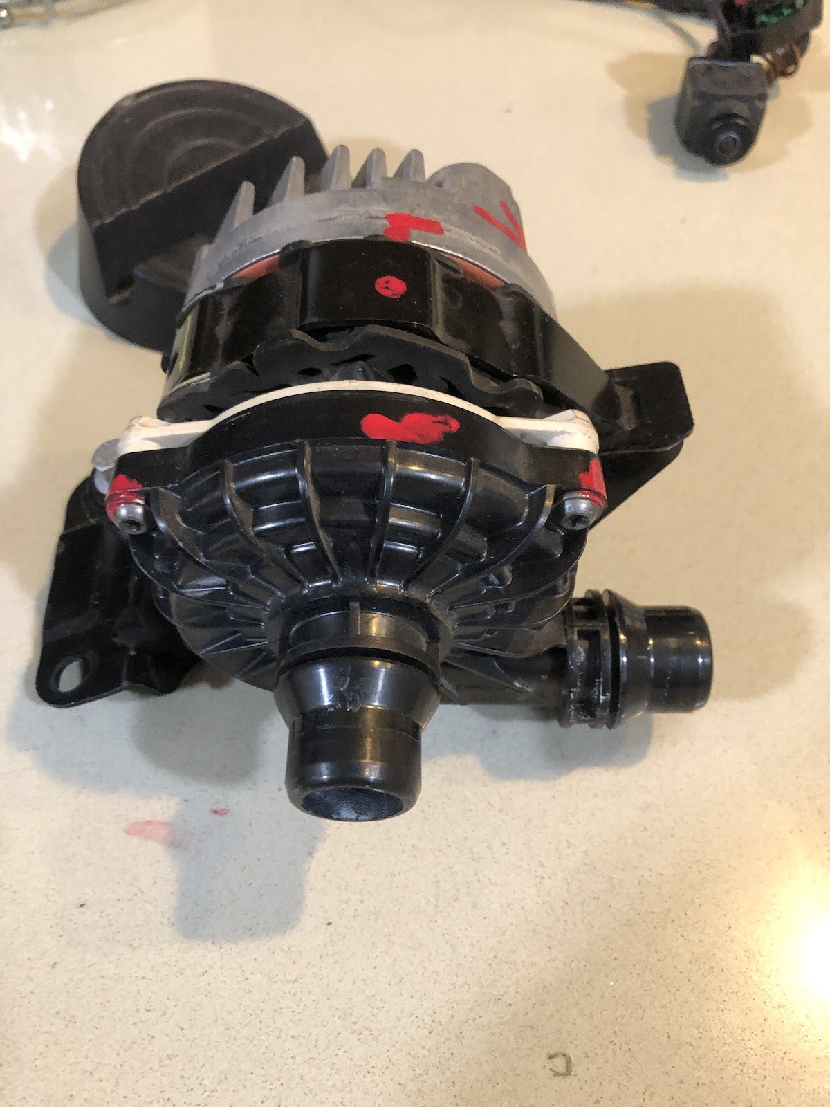 2020 ASTON MARTIN VANTAGE Auxiliary Electric Water Coolant Pump HY53-8B590 OEM