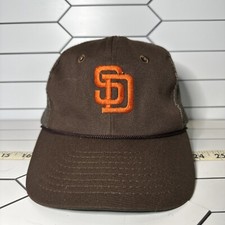 VTG San Diego Padres Hat Rare MLB Mesh Sports Snapback Trucker Cap