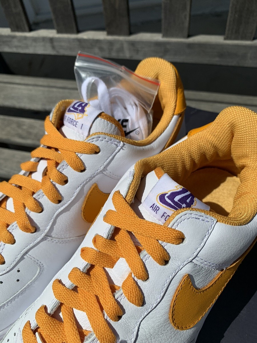 NIKE AIR FORCE 1 LOW RETRO LA Lakers KOBE BRYANT Size 10.5 NIKE AIR FORCE 1 LOW RETRO LA Lakers KOBE BRYANT Size 10.5