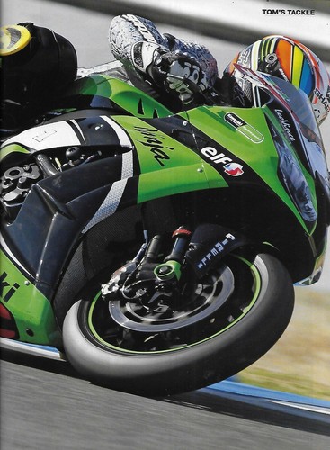 Fast Bikes Magazine Ducati Panigale KTM Super Duke Aprilia Tuono Abs Yamaha 2013 - Picture 3 of 6
