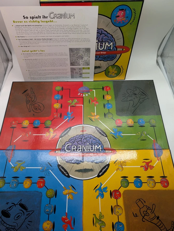 Cranium Hasbro Brettspiel Gesellschaftsspiel Neue Knete Familienspiel  - Bild 3 von 4