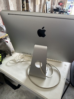 iMac Model A1311 Desktop Silver, 21.5 In, All In One , Magic Mouse