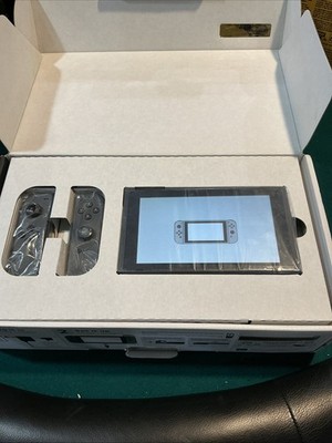 Nintendo Switch HAC-001(-01) 32GB Console with Gray Joy Con