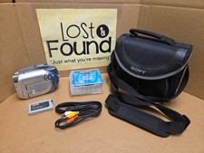 Canon DC210 DVD Camcorder 35x Optical Zoom Pre-Owned AS IS UNTESTED SEE PICS